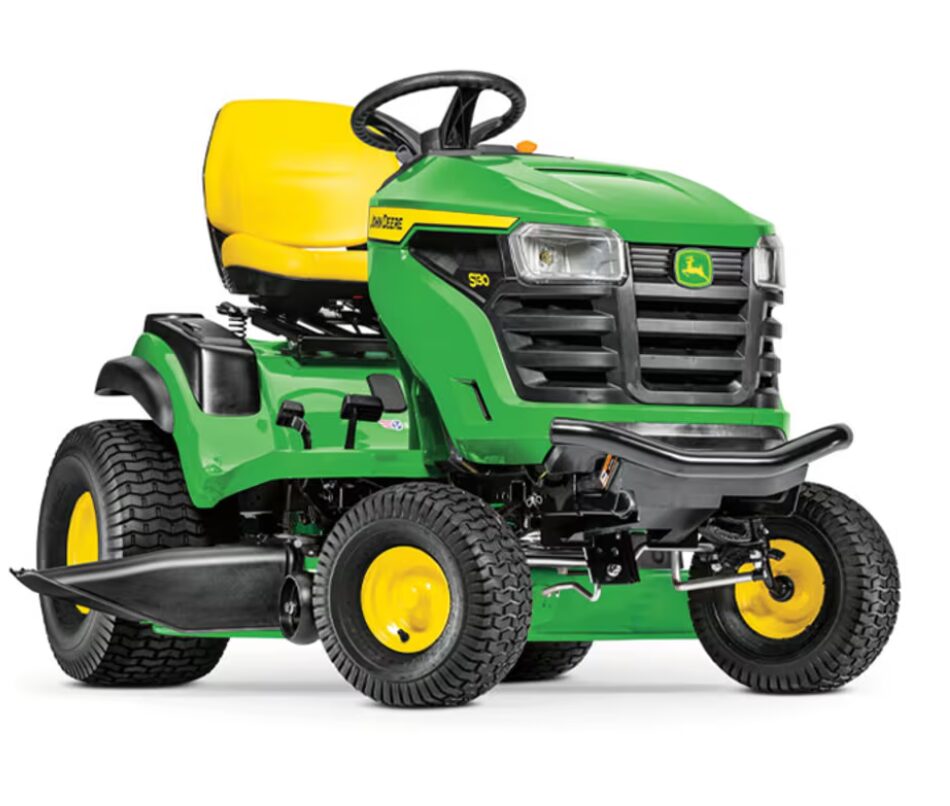 John Deere S130 Lawn Tractor